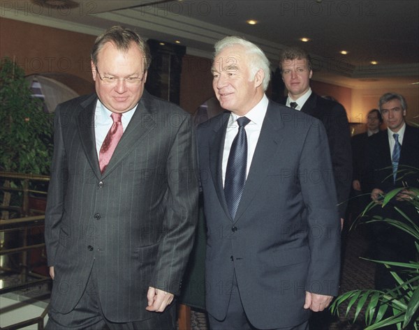 Russian railways president gennady fadeyev (r) and president of vneshtorgbank andrei kostin prior to a meeting of representatives of the russian railways state controlled company with investors and bankers, moscow, russia, january 28 2004.