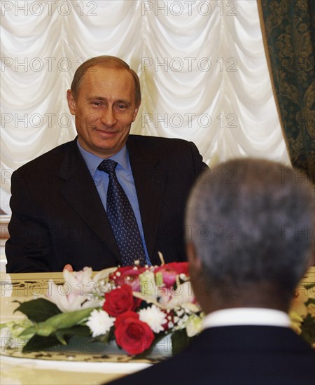 President vladimir putin received un secretary-general kofi annan in the kremlin, moscow, russia, april 5,2004.