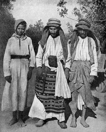 Historical Geography. 1900. Iraq. Barber-surgeon of Iraq: a man with two trades.