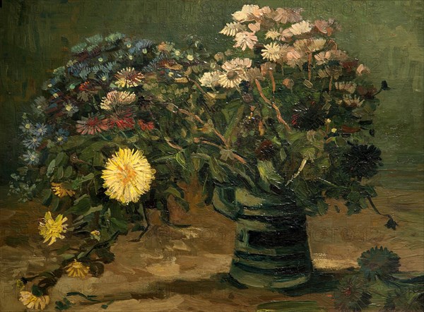 Still life with bunch of daisy