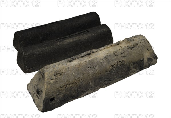 Lead ingot