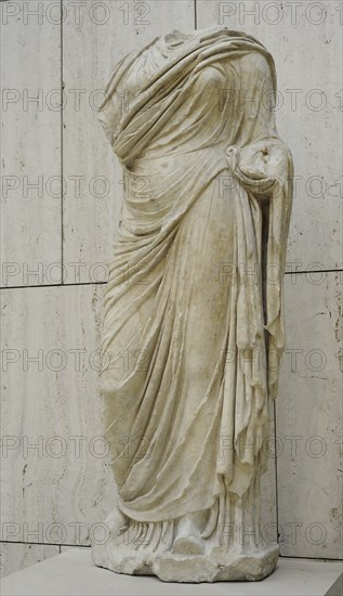 Roman female sculpture