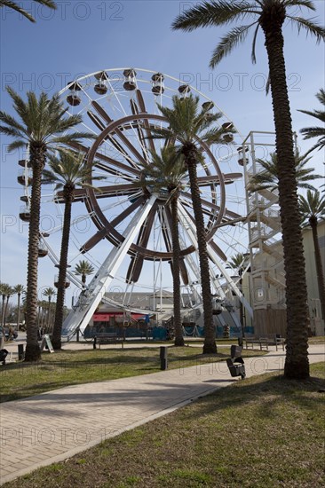 Orange Beach, Alabama, with the largest Ferris Wheel in the Southeast