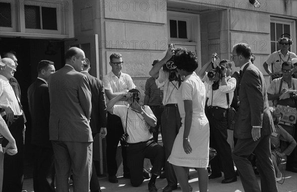 Vivian Malone entering Foster Auditorium to register for classes at the University of Alabama