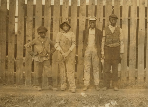 Young negroes working in Cape May Glass Co., N.J.