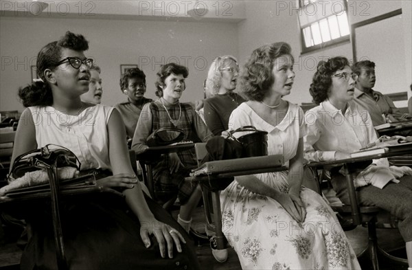 Integrated classroom at Anacostia High School, Washington, D.C.