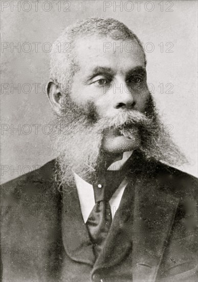 Sgt. Alexander Kelly, head-and-shoulders portrait, facing right