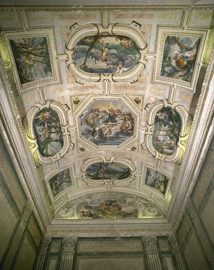 Palace of the Marquis of Santa Cruz. Frescoes of the vault made by Italian masters.
