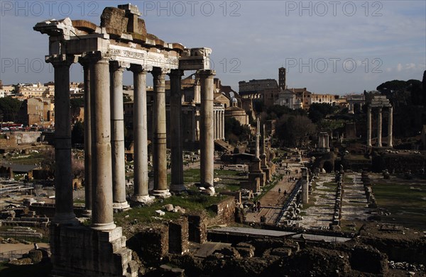 Temple of Saturn. Front porch.