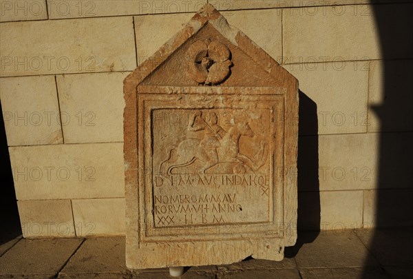 Latin inscription dedicated to horseman in the squadron of the Mauritanians.