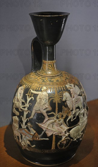 Large xenophantes lekythos: fantastic hunt scene.