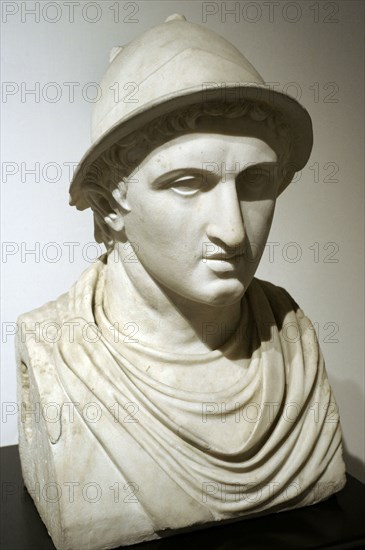 Roman bust of an Hellenistic ruler.