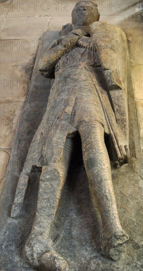 Tomb effigies of the Knights Templar.