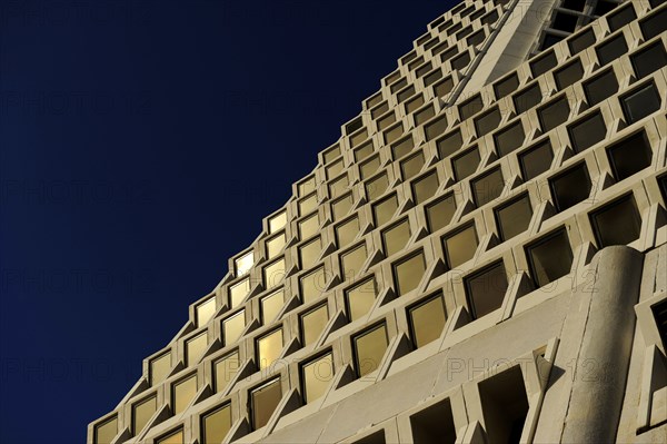 Tel Aviv, Skyscraper.