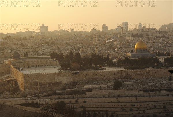 Al-Aqsa Mosque, Dome of the Rock, Dome of the Chain and Herodian walls.