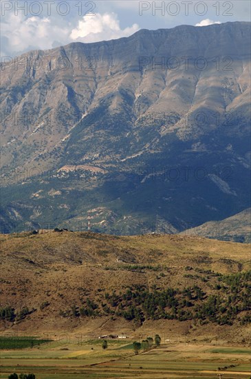 Lunxheria mountains.