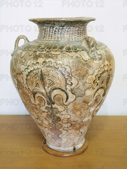 Minoan art. Greece. Vessel. Palace Style. Schematic vegetal decoration. 1420 BC. Heraklion Museum. Creta.