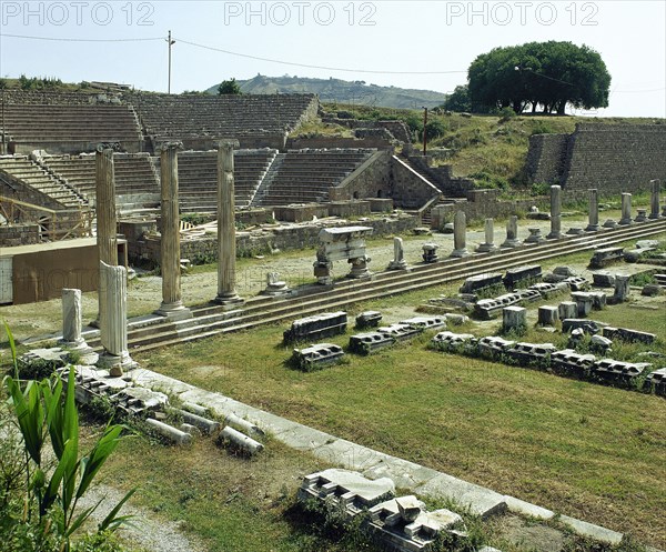 Turkey, Pergamon. Ruins.