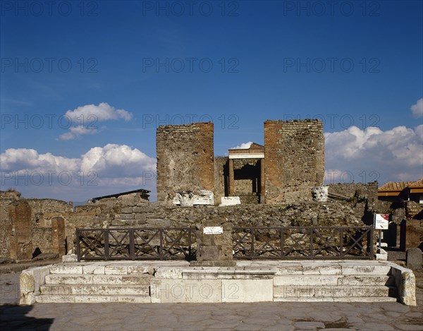Temple of Fortuna Augusta.