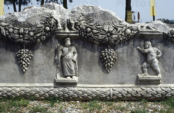 Roman art. Turkey. Sarcophaghus. Relief. Detail. City Museum Mileto.