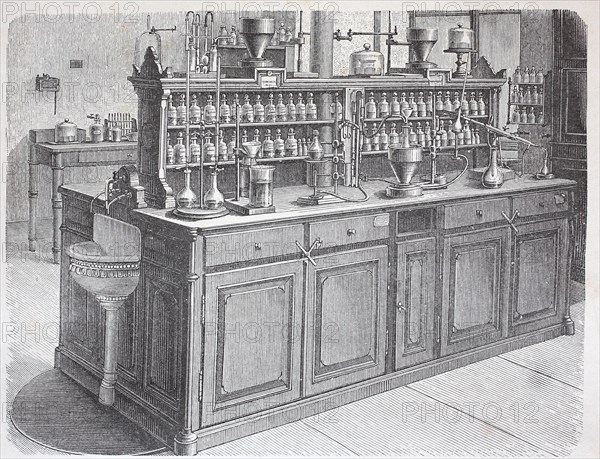 View of a worktable in the chemical laboratory of the University of Leipzig