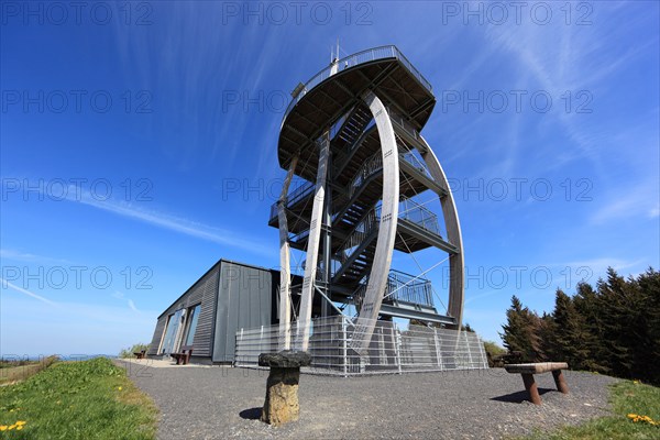 Lookout tower Noah's sailing at the elbow