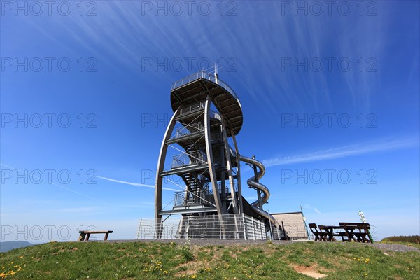 Lookout tower Noah's sailing at the elbow