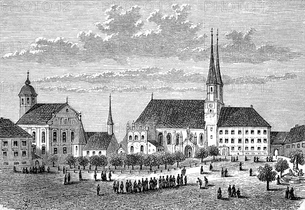 Main square with Magdalenenkirche