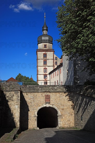 Gate Scherenbergtor and tower Kiliansturm