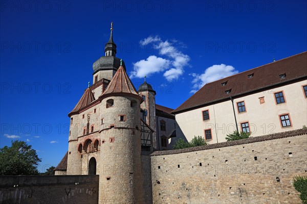 Gate Scherenbergtor and tower Kiliansturm