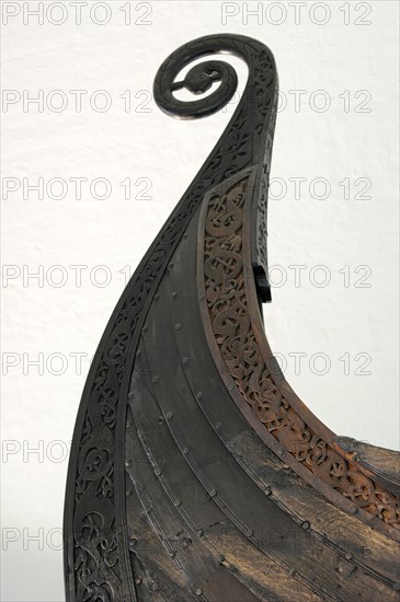 Oseberg Ship, Made in oak wood