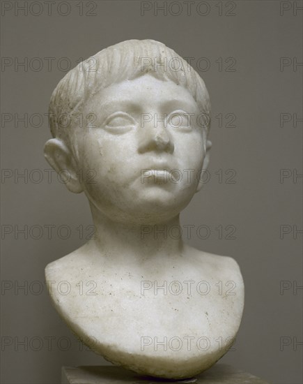 Roman funerary bust of a child. Marble. 41-68 AD. Spain.