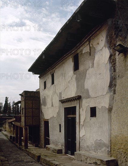 House of the Wooden Partition.