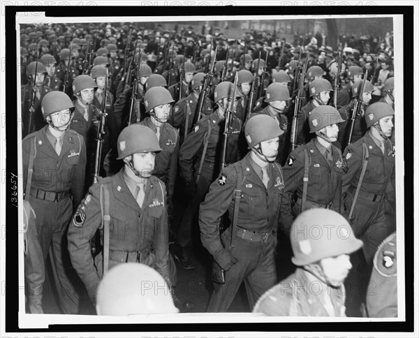 82nd Airborne Division on Parade