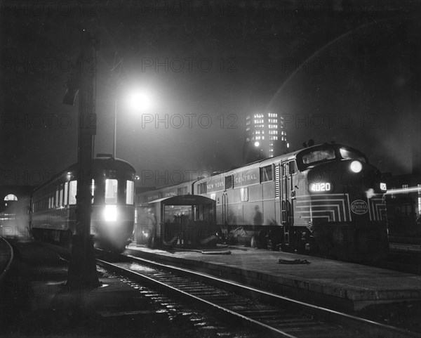 Passenger Trains Stop in Buffalo