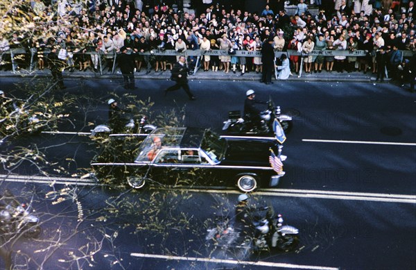 Motorcade for first papal visit to America, Pope Paul VI visit New York City on October 4, 1965.