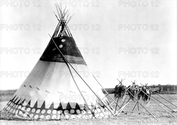 Edward S. Curits Native American Indians - Tepee on the plains of Alberta, Canada circa 1927 .