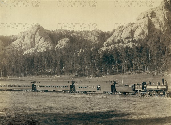 Harney Range.' Horseshoe Curve on the B[urlington] and M[issouri River] Ry. near Custer City, S.D. 1890.