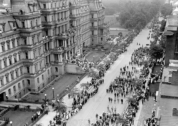 Confederate Reunion: Confederate Reunion Parade in Washington D.C. circa 1917.