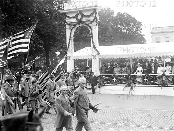 Confederate Reunion: Parade Reviewing stand circa 1917.