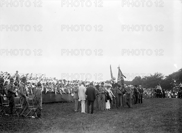 1917 Confederate Reunion - Colors on the Mall.