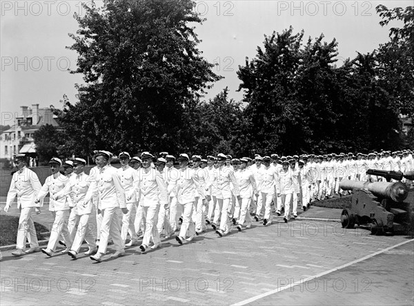 1917 United States Naval Academy Graduation Exercises .