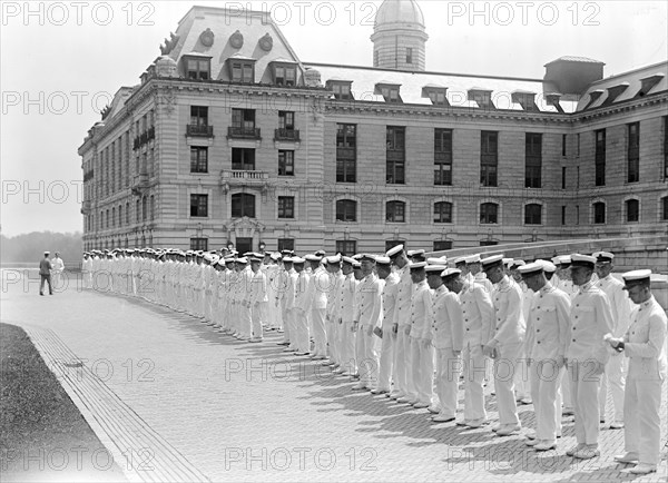 1917 United States Naval Academy Graduation Exercises .