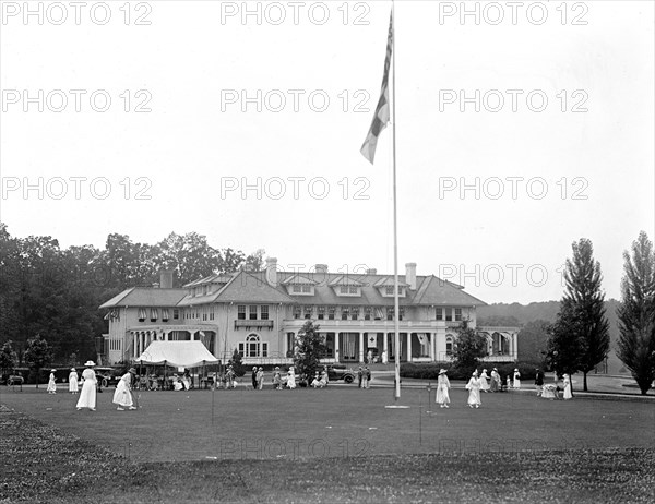 1917 Photo of Columbia Country Club - Woman on front lawn .