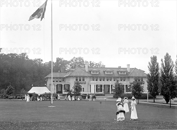 1917 Photo of Columbia Country Club - Woman on front lawn .