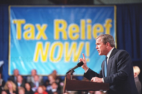 president-george-w-bush-delivers-remarks-on-tax-relief-march-9-2001