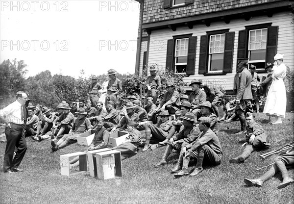 Beekeeping demonstration and instruction for wounded soldiers circa 1919 .