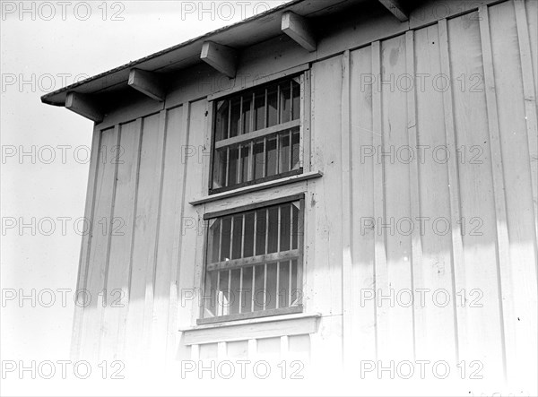 Washington D.C. History - District of Columbia Jail circa 1919 .