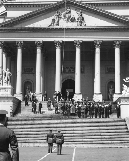 Iwo Jima survivors raise flag over US. Capitol