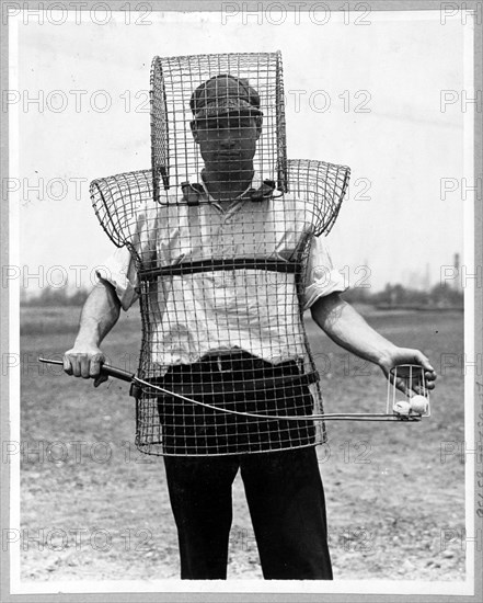 Safety device for Golf Caddies